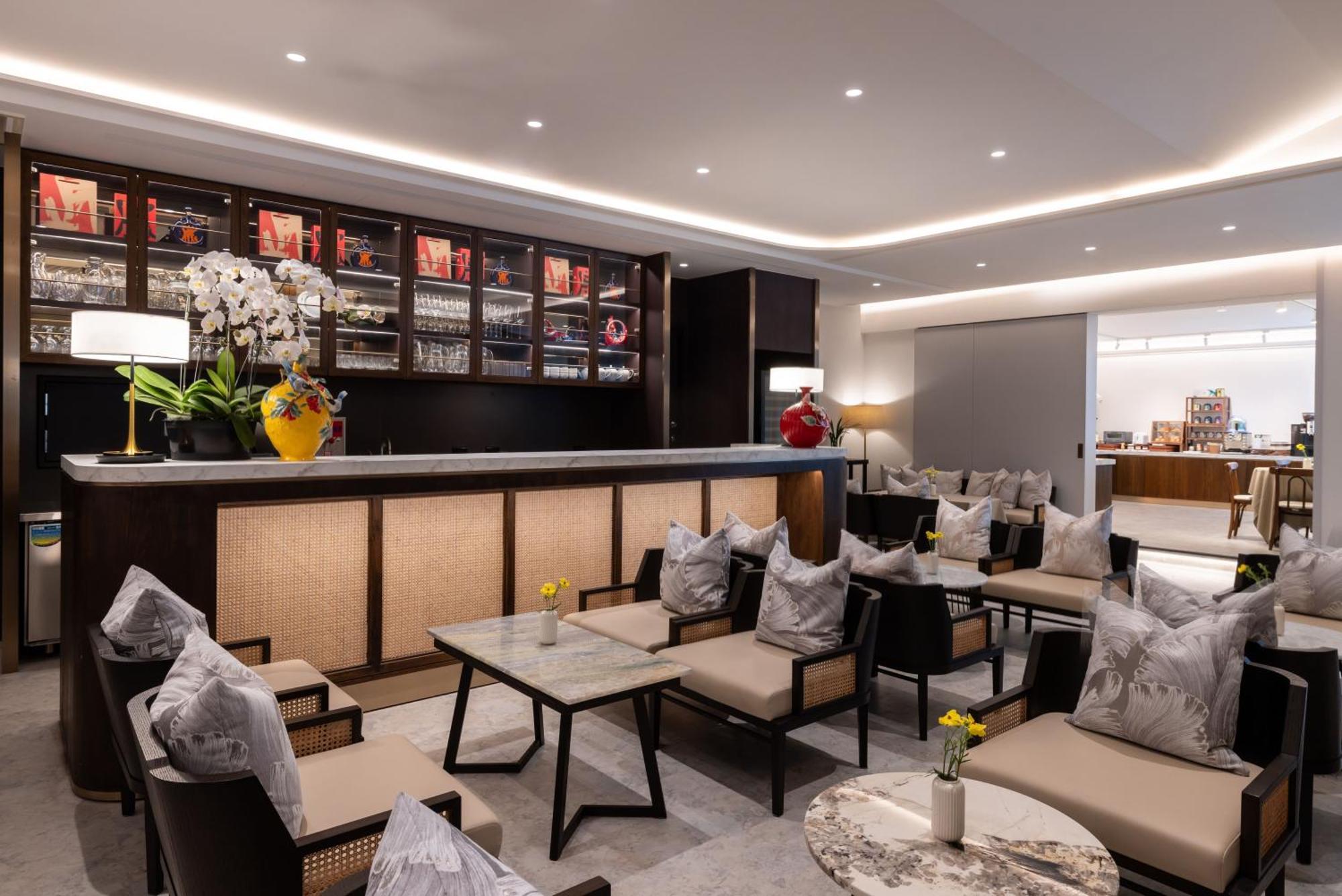 Hotel Voyage Kaohsiung By Cosmos Oasis Esterno foto
